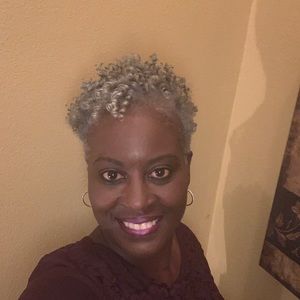 Meet your Posher, Deborah